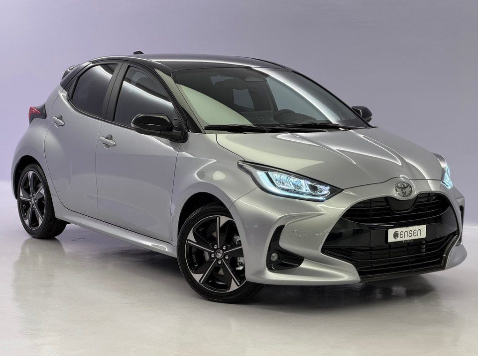 TOYOTA Yaris Hybrid 1.5 Premium