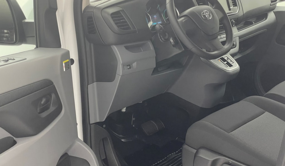 TOYOTA PROACE Van L1 Electric 75kWh Active
