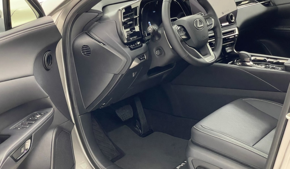 LEXUS RX 450h+ Comfort E-FOUR