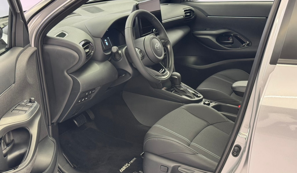 TOYOTA Yaris Cross Hybrid 1.5 Premium AWD-i