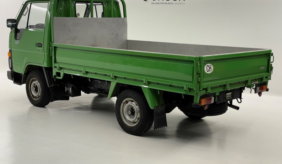 TOYOTA Dyna 100 1.8