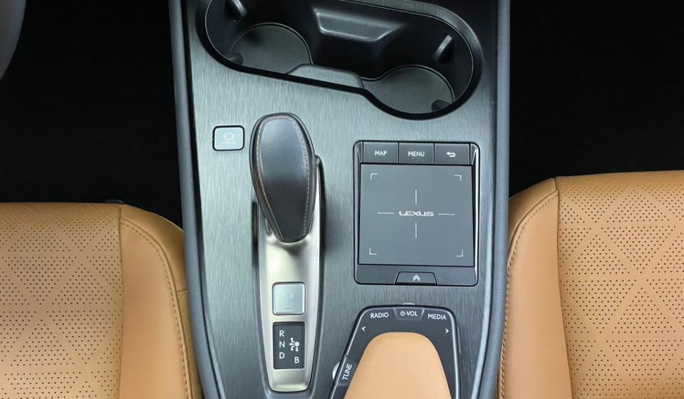 LEXUS UX 300e Excellence Electric