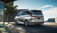 Lexus LM MPV