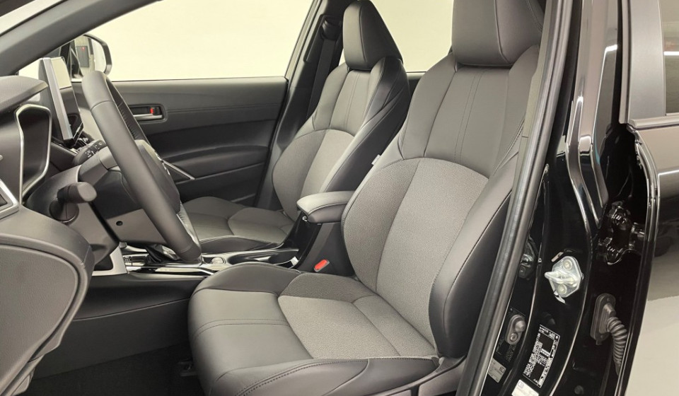 TOYOTA Corolla Cross 2.0 4WD Trend e-CVT