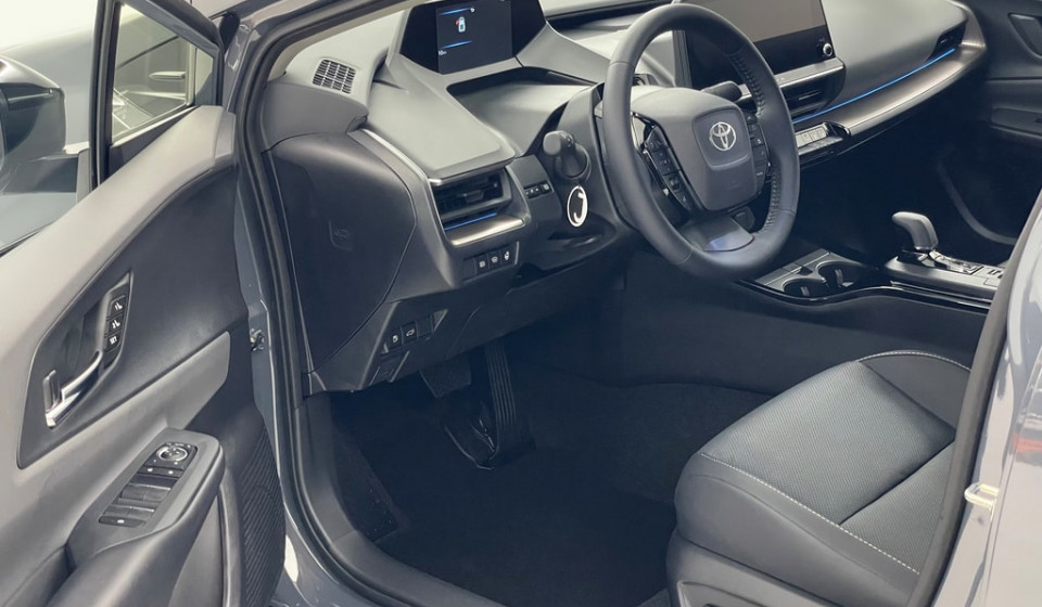 TOYOTA PRIUS Plug-in Hybrid 2.0 HSD Premium