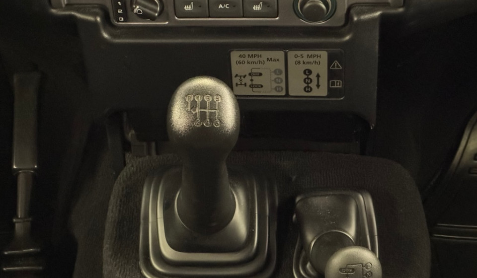 LAND ROVER Defender 110 2.2 TD4 HT
