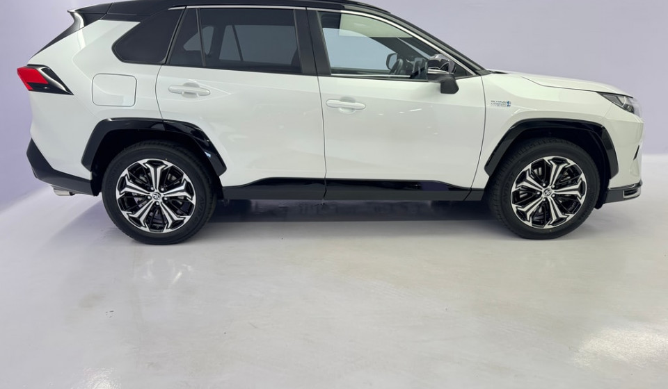 TOYOTA RAV-4 Plug-in Hybrid 2.5 Platinum AWD-i