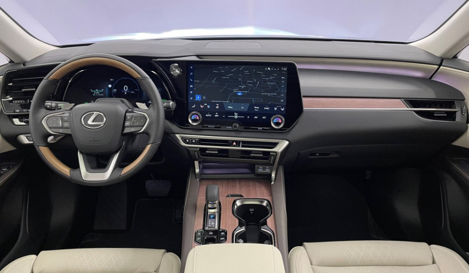 LEXUS RX 450h+ Excellence E-FOUR Plug-in-Hybrid