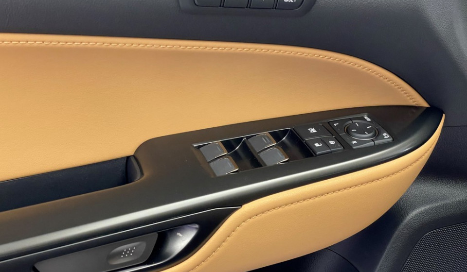 LEXUS NX 450h+ Excellence E-FOUR Plug-in-Hybrid