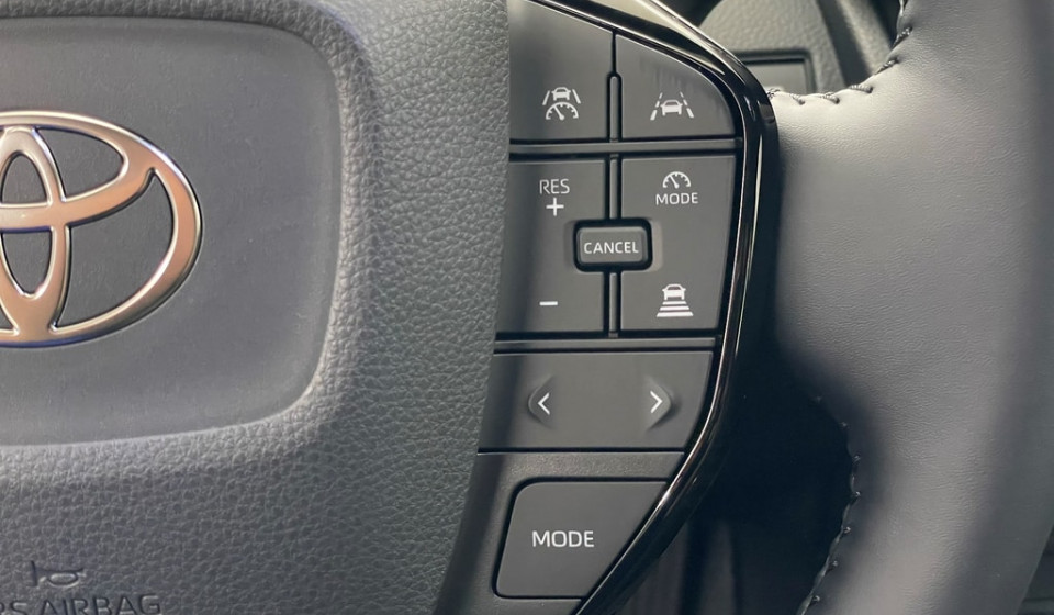 TOYOTA PRIUS Plug-in Hybrid 2.0 HSD Premium