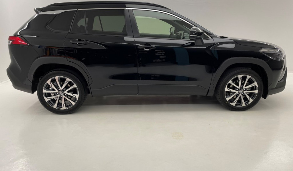 TOYOTA Corolla Cross 2.0 4WD Trend e-CVT