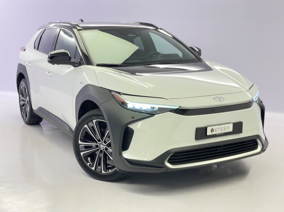 TOYOTA bZ4X Electric Premium 11 kW OBC