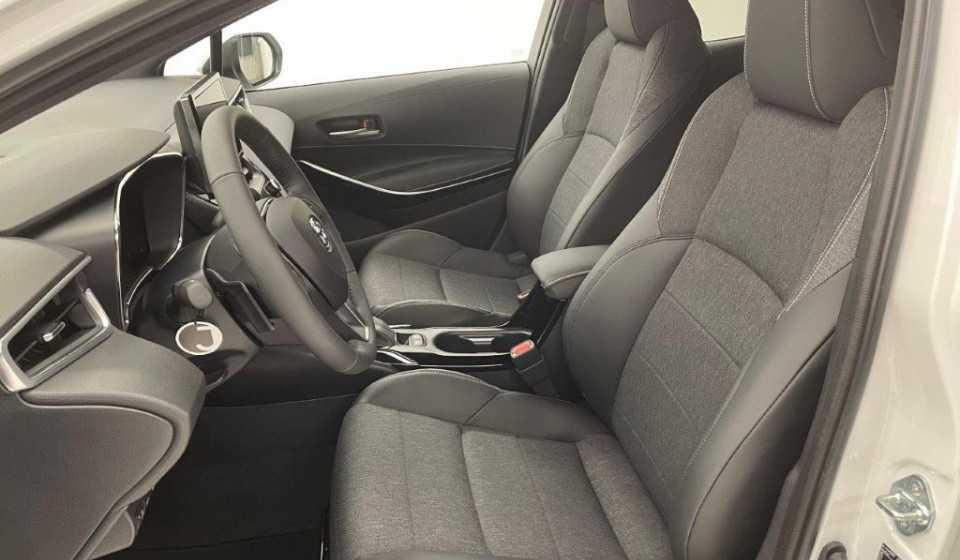 TOYOTA Corolla 2.0 HSD Trend  e-CVT