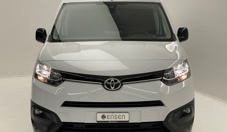 TOYOTA PROACE CITY Van L1 Electric 50kWh Active