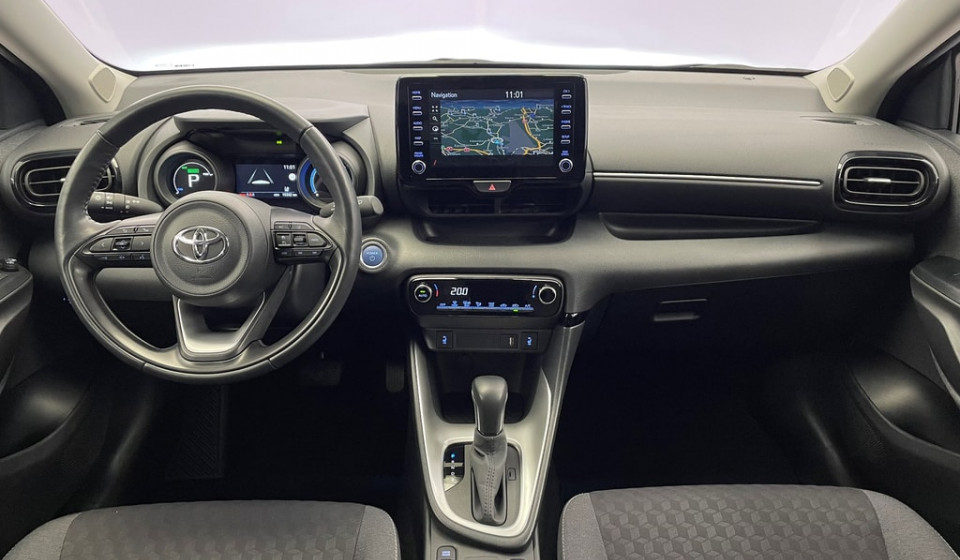 TOYOTA Yaris Hybrid 1.5 Trend
