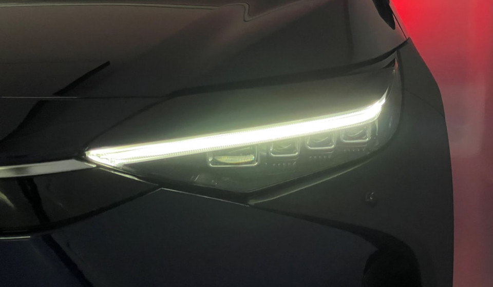 TOYOTA bZ4X Electric Premium AWD 11 kW OBC