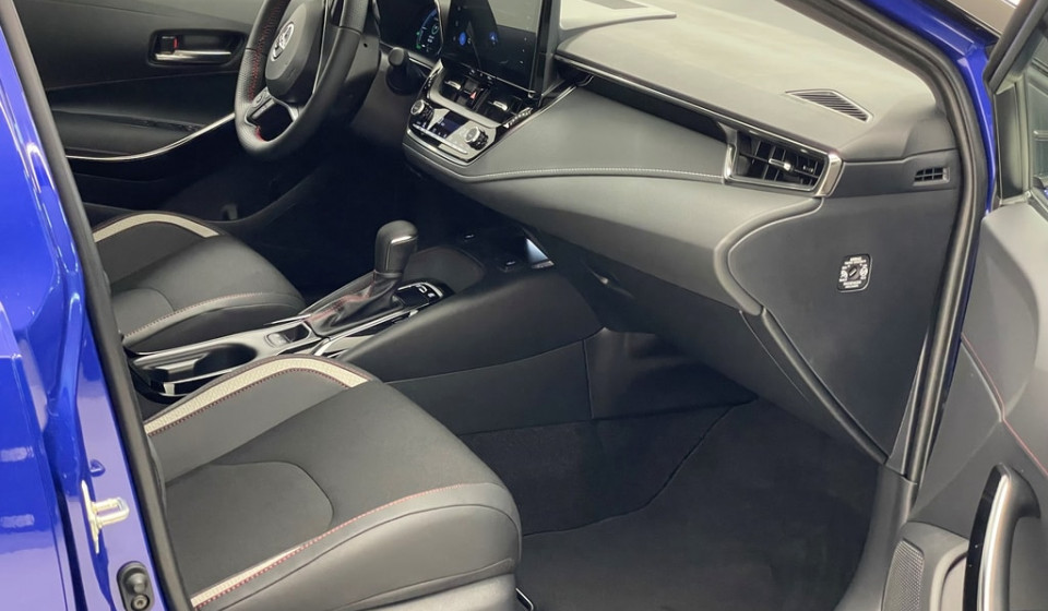 TOYOTA COROLLA Hybrid 2.0 HSD GR Sport