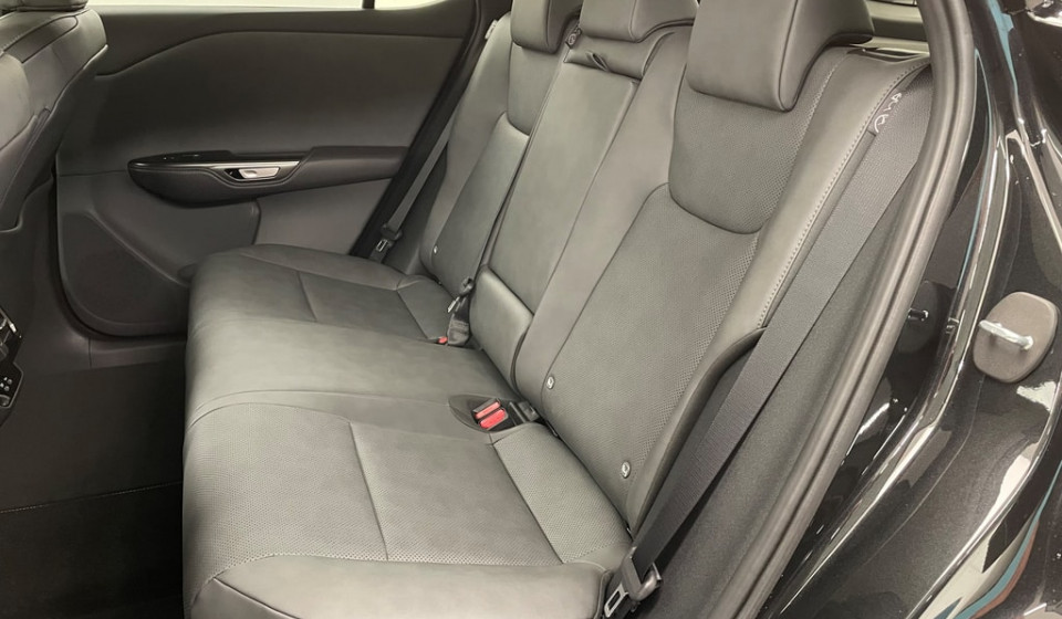 LEXUS RZ 450e Comfort Direct4