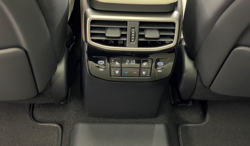 LEXUS RX 450h+ Excellence E-FOUR Plug-in-Hybrid