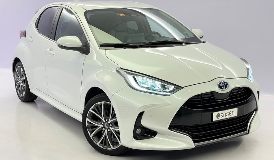 TOYOTA Yaris Hybrid 1.5 Premium