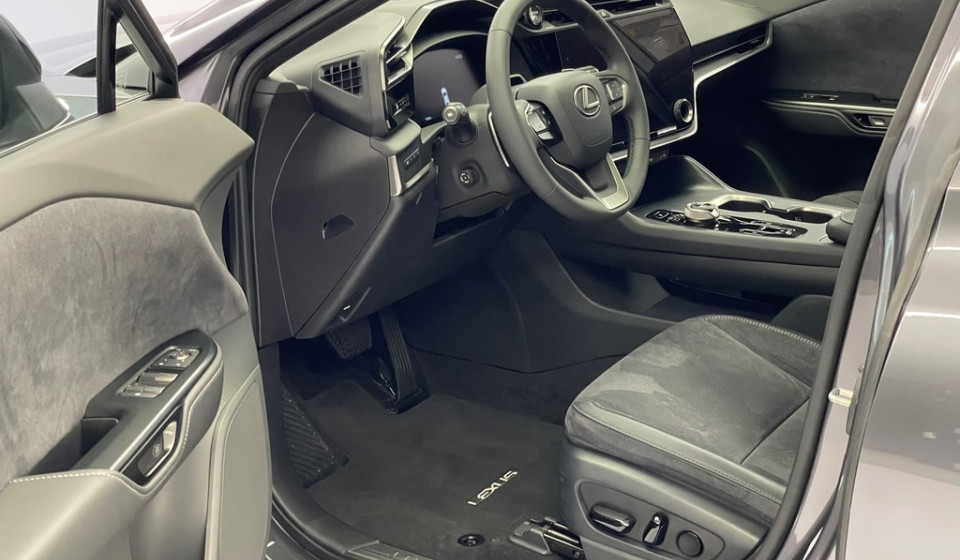 LEXUS RZ 450e Excellence Direct4 Electric