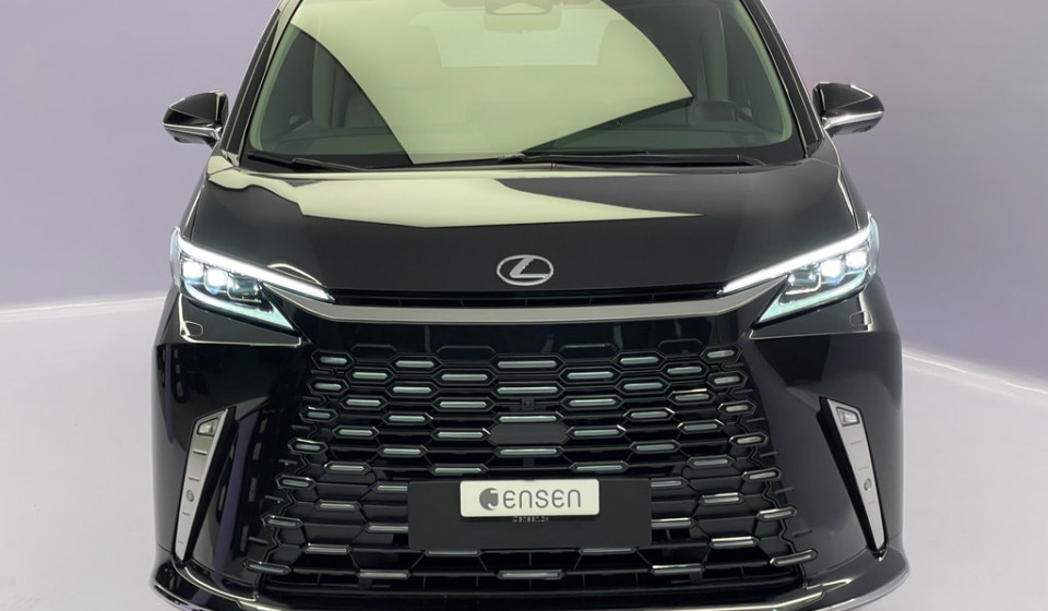 LEXUS LM 350h VIP E-FOUR Voll-Hybrid