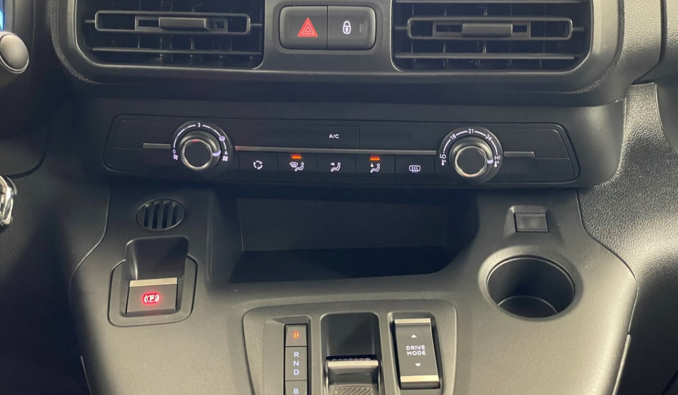 TOYOTA PROACE CITY Van Electric L1 50kWh Active
