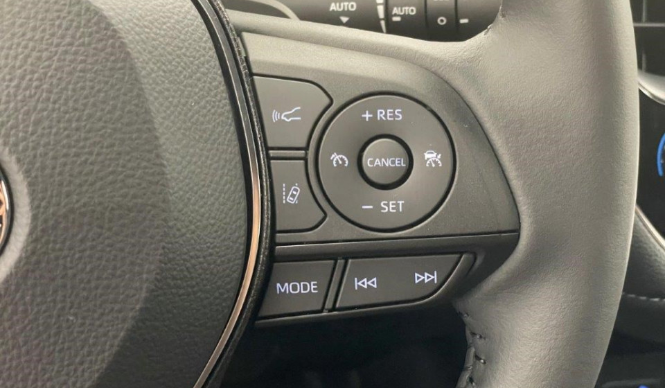 TOYOTA Corolla 2.0 HSD Trend  e-CVT