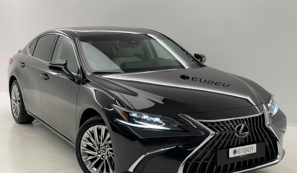 LEXUS ES 300h Excellence Voll-Hybrid