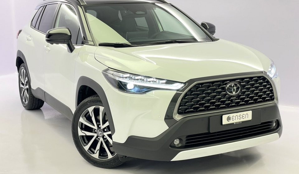 TOYOTA Corolla Cross Hybrid 2.0 Premium AWD-i