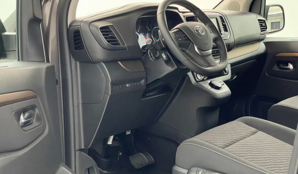 TOYOTA Proace Verso L1 2.0 D Trend