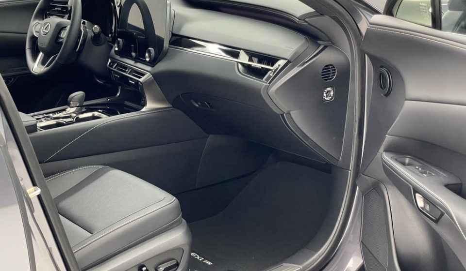 LEXUS RX 450h+ Comfort E-FOUR