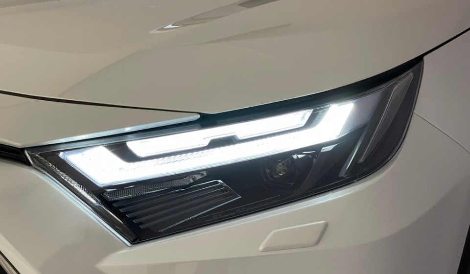 TOYOTA RAV-4 Plug-in Hybrid 2.5 Platinum AWD-i