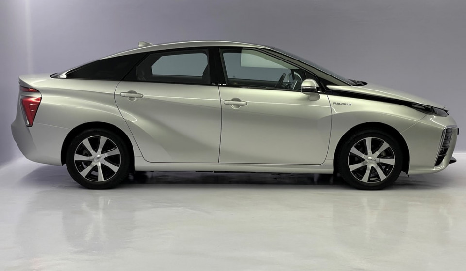 TOYOTA Mirai Fuel Cell Premium