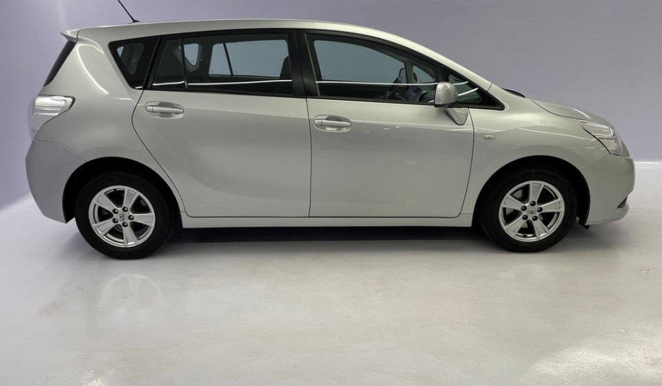 TOYOTA Verso 1.8 Sol