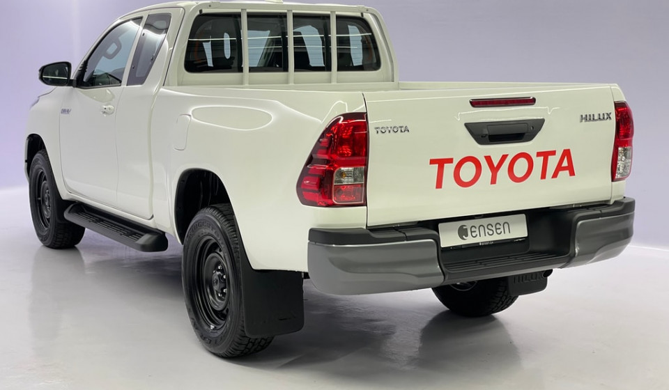 TOYOTA HI-LUX Extra Cab 2.4 D 150 Comfort AWD