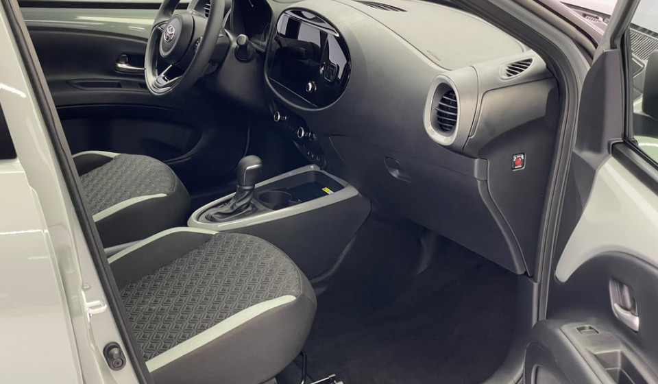 TOYOTA Aygo X 1.0 Trend