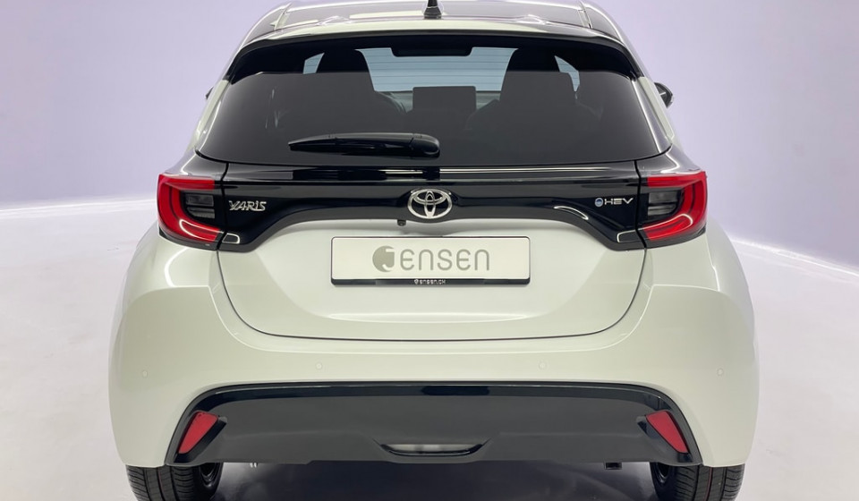 TOYOTA Yaris Hybrid 1.5 Premium