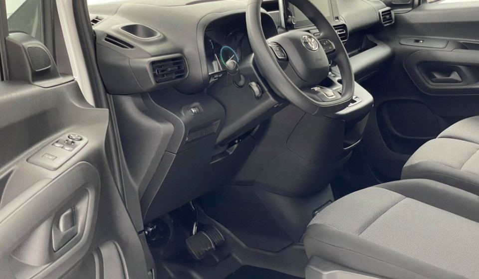 TOYOTA Proace City Van EV 50 kWh Active Long
