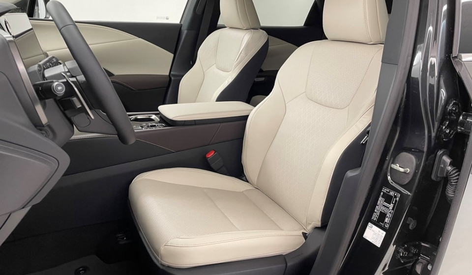LEXUS RX 450h+ Comfort E-FOUR