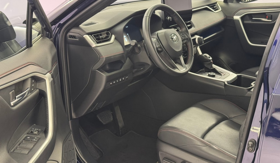 TOYOTA RAV-4 Plug-in Hybrid 2.5 Platinum AWD-i