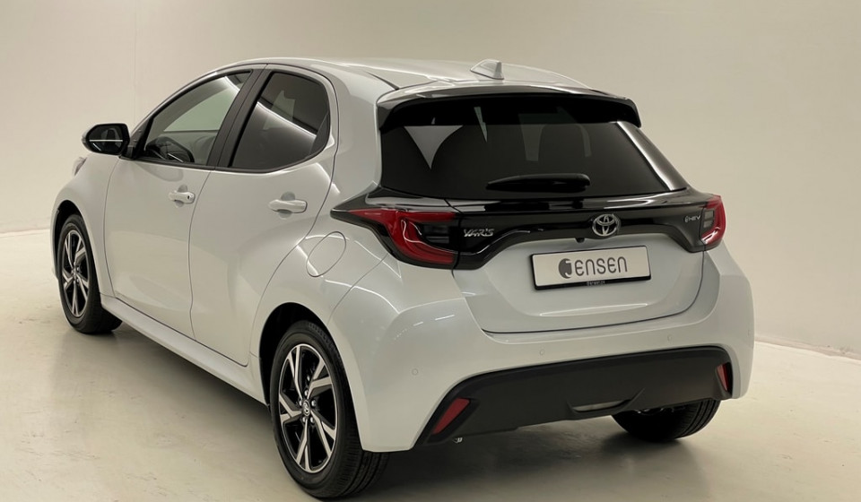 TOYOTA Yaris Hybrid 1.5 Trend