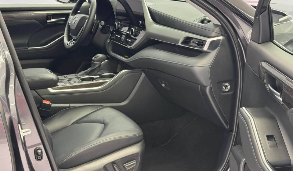 TOYOTA Highlander Hybrid 2.5 Premium AWD-i
