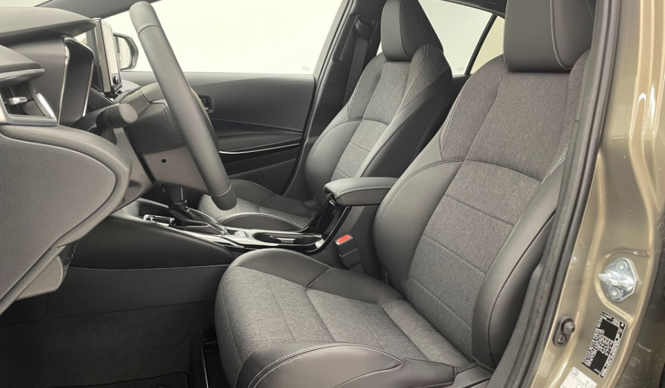 TOYOTA Corolla 1.8 HSD Trend e-CVT
