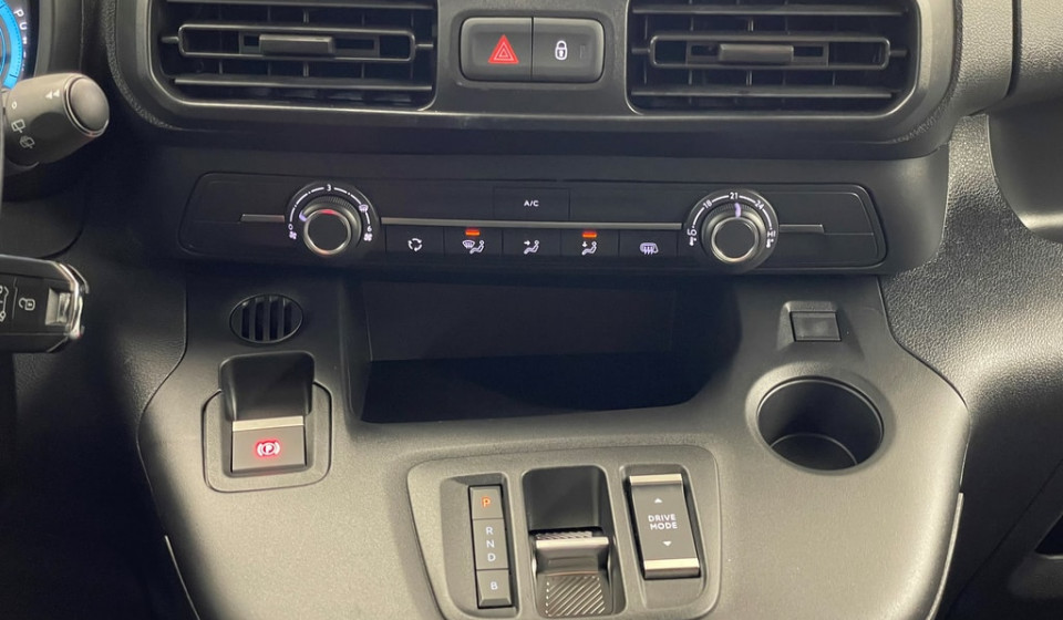 TOYOTA PROACE CITY Van Electric L1 50kWh Active