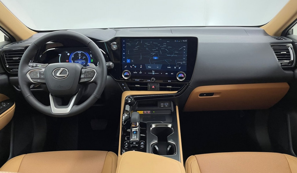 LEXUS NX 450h+ Excellence E-FOUR Plug-in-Hybrid