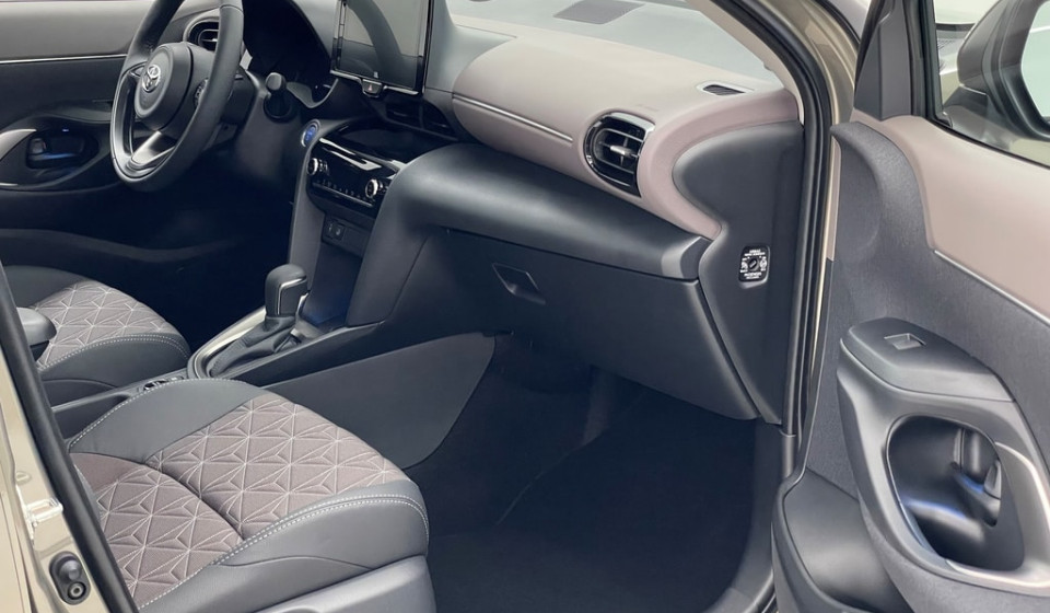 TOYOTA YARIS CROSS Hybrid 1.5 HSD Elegant AWD-i