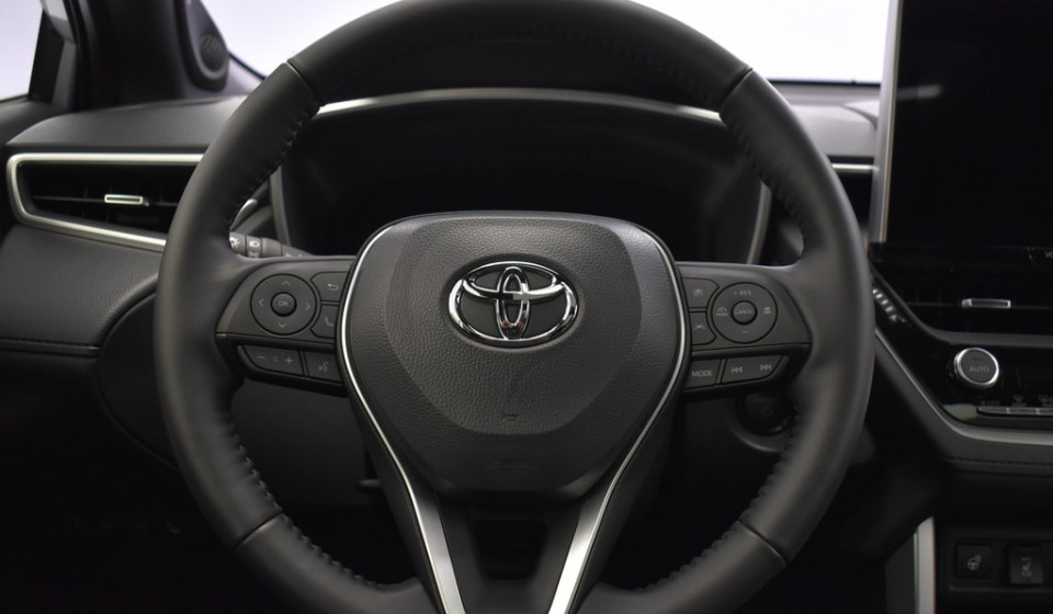 TOYOTA Corolla Cross Hybrid 2.0 Premium AWD-i