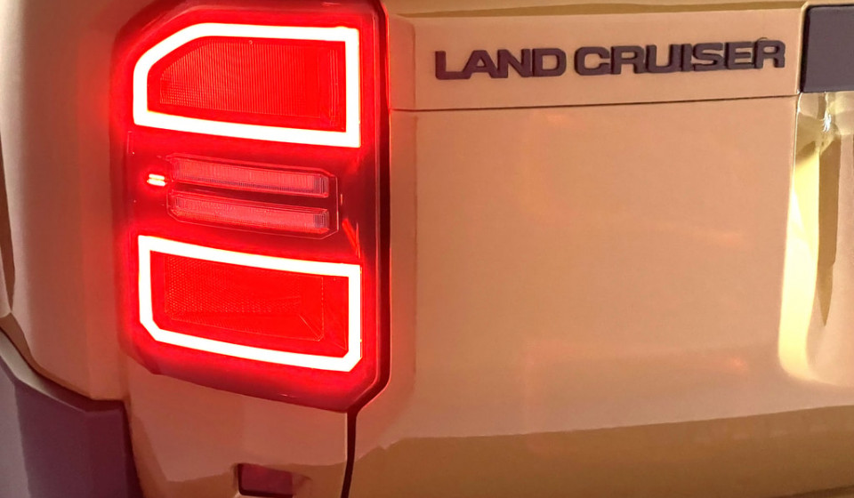 TOYOTA Land Cruiser 2.8 D 230 First Edition AWD
