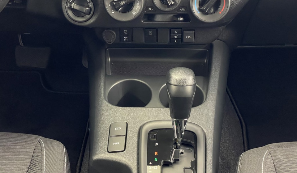 TOYOTA HI-LUX Extra Cab 2.4 D 150 Comfort AWD